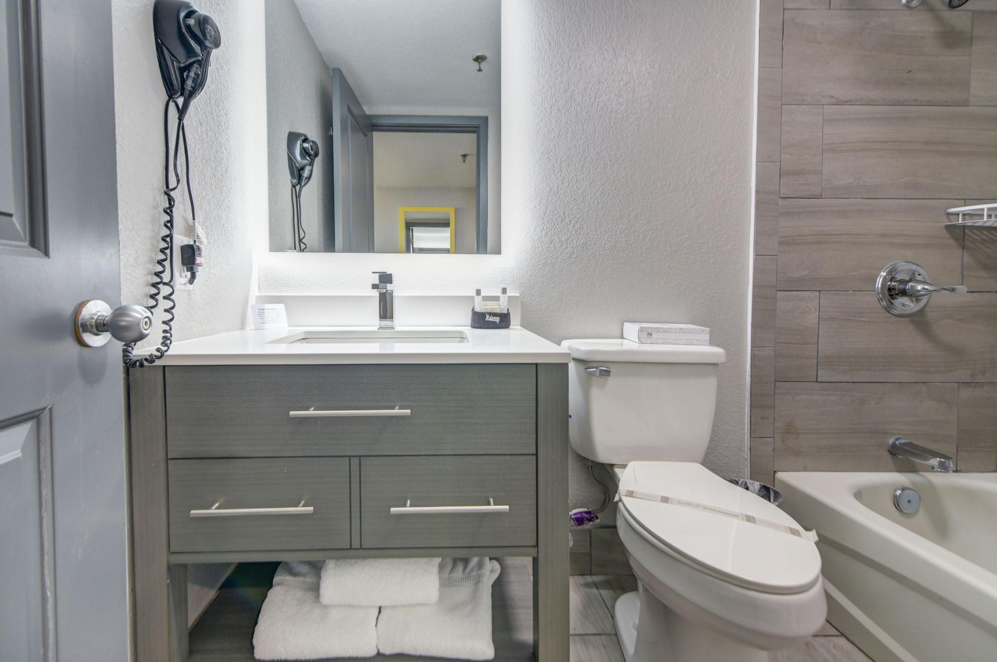 Emerald Coast Inn & Suites شاطئ فورت والتون المظهر الخارجي الصورة